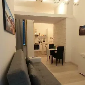Apartment 332, Cagliari